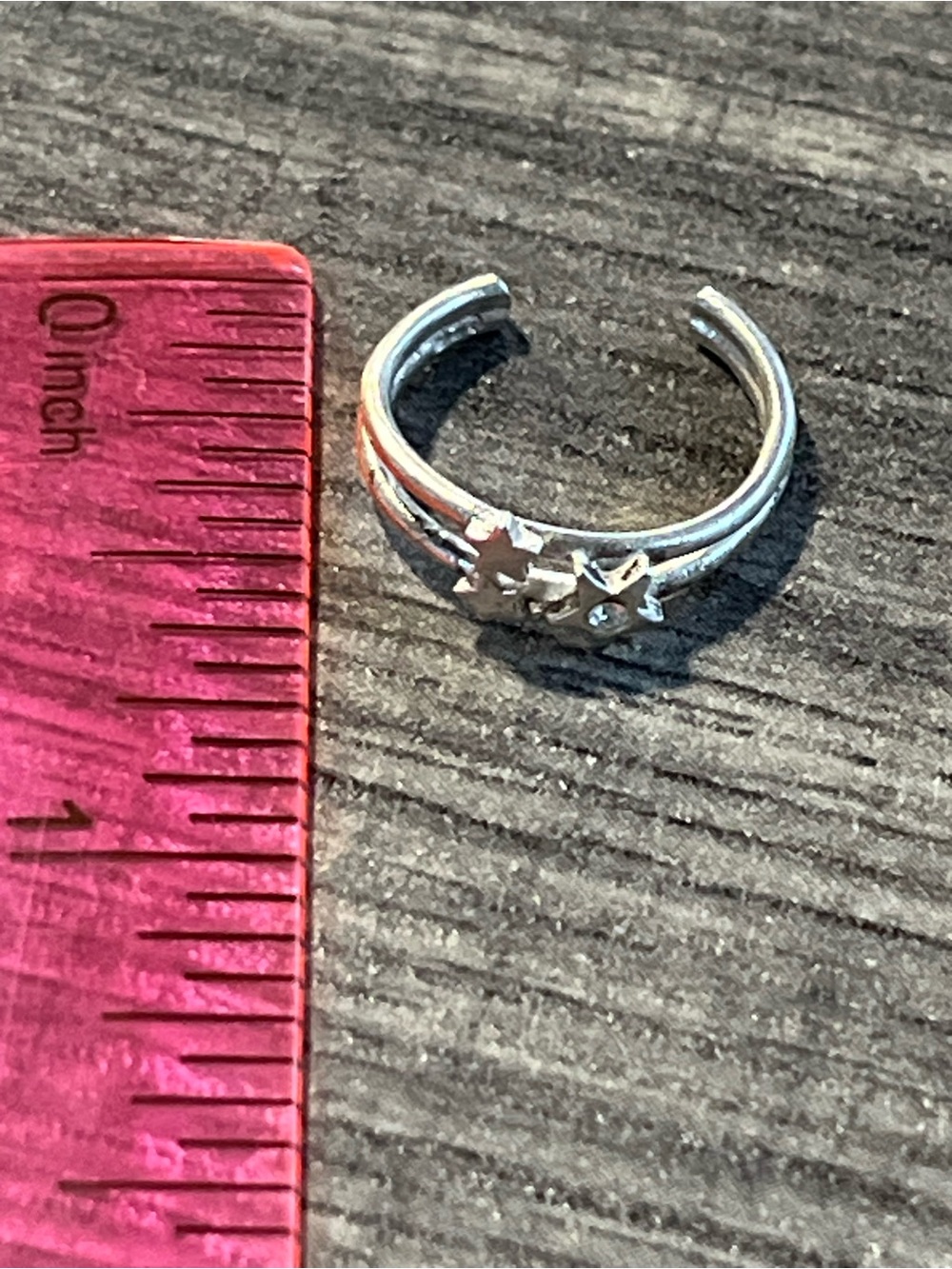 Adjustable Sterling Silver Star Toe Ring with crystal center. - Picture 2 of 4
